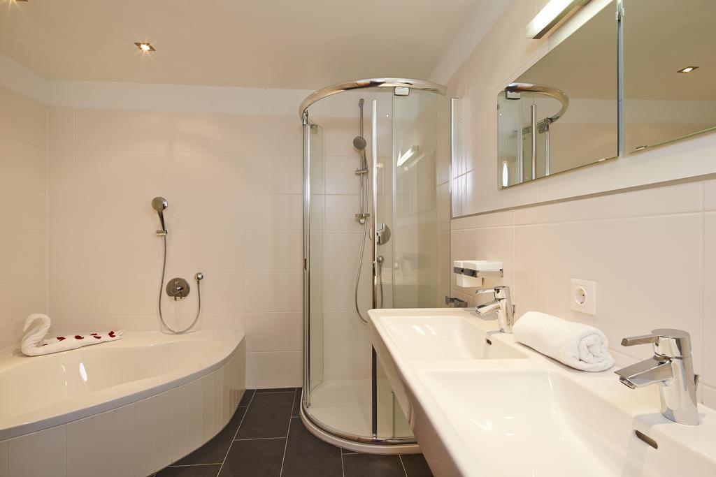 Alpendiamond Ski In & Bike Out Apartments Top 200, 400 & Penthouse 600 Зёльден Экстерьер фото